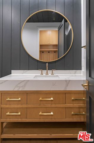 4261 Denny Avenue, Toluca Lake, CA 91602