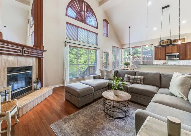 2402 Indian Trail, Rowlett, TX 75088