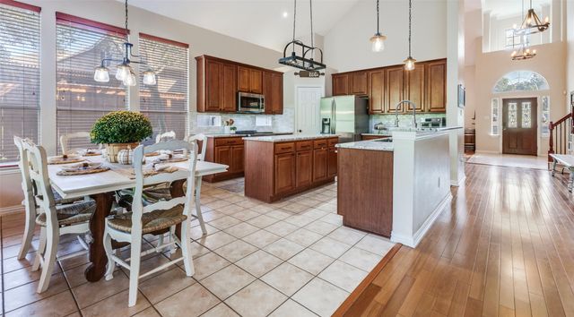 2402 Indian Trail, Rowlett, TX 75088