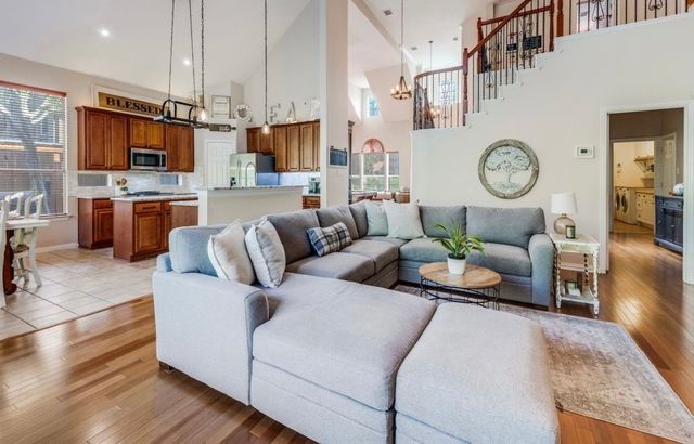 2402 Indian Trail, Rowlett, TX 75088
