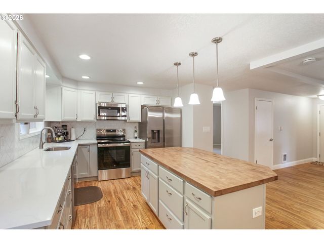 10416 Nw 23RD Ave, Vancouver, WA 98685