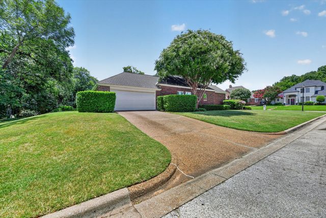 4305 Green Meadow Street E, Colleyville, TX 76034