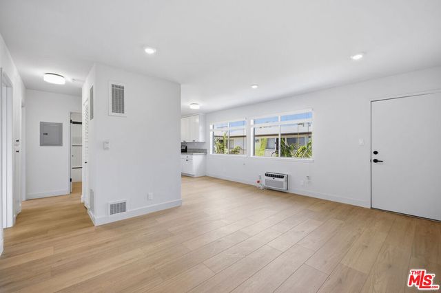 1701 Westmoreland Boulevard 18, Los Angeles, CA 90006