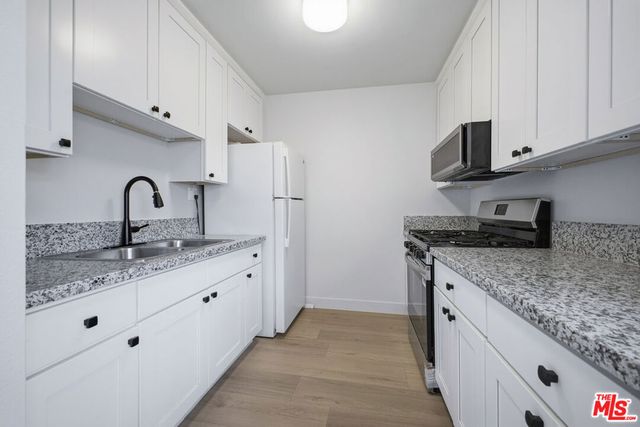 1701 Westmoreland Boulevard 18, Los Angeles, CA 90006