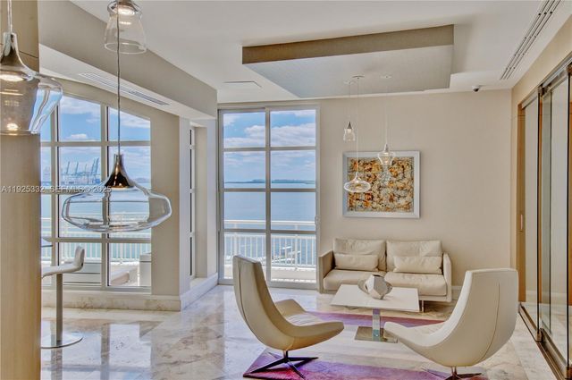 808 Brickell Key Dr 3304, Miami, FL 33131