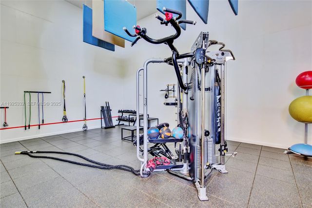 808 Brickell Key Dr 3304, Miami, FL 33131