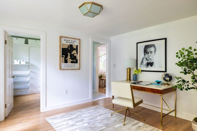 209 Bristol Rd, Wellesley, MA 02481