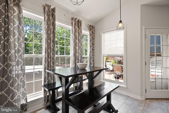 6050 SMOOTH STONE PL, Haymarket, VA 20169