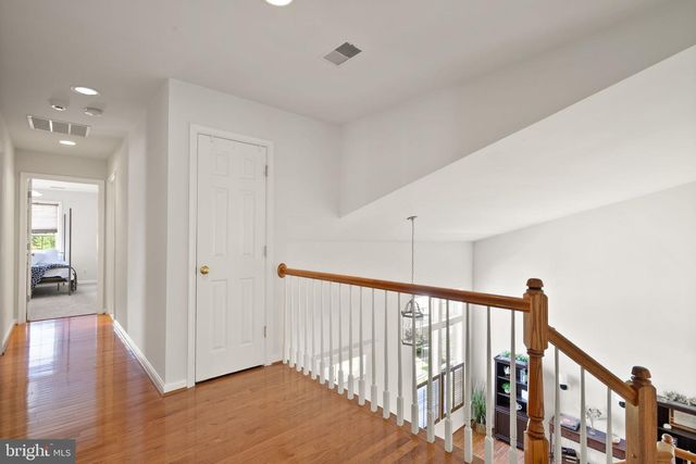 6050 SMOOTH STONE PL, Haymarket, VA 20169