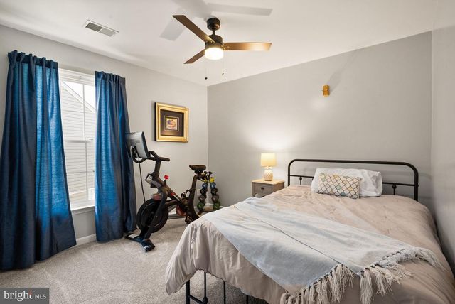 6050 SMOOTH STONE PL, Haymarket, VA 20169