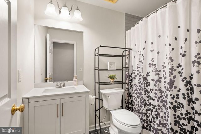 6050 SMOOTH STONE PL, Haymarket, VA 20169