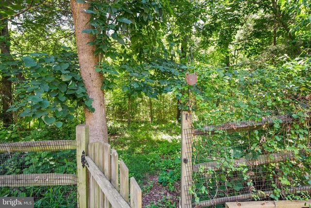 6050 SMOOTH STONE PL, Haymarket, VA 20169