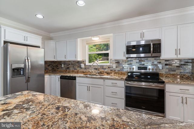42204 RIDGE RD, Mechanicsville, MD 20659