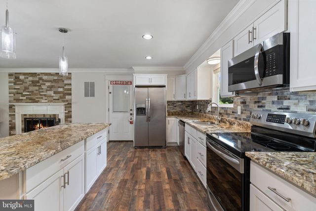 42204 RIDGE RD, Mechanicsville, MD 20659