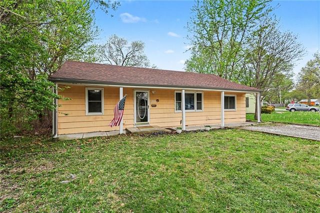 1005 E Cedar Street, Olathe, KS 66606