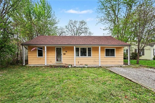 1005 E Cedar Street, Olathe, KS 66606