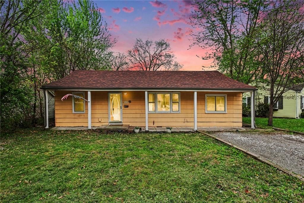 1005 E Cedar Street, Olathe, KS 66606
