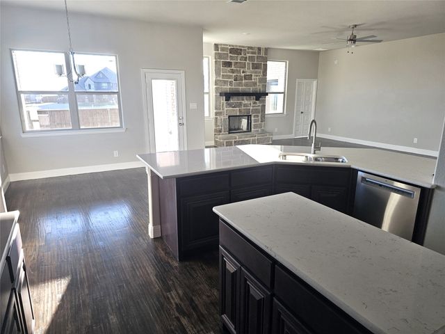 11925 Serval Street, Godley, TX 76044