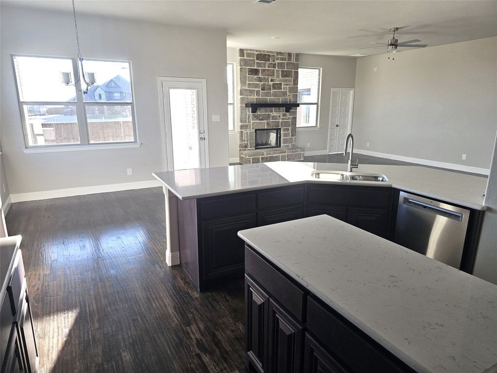 11925 Serval Street, Godley, TX 76044 — photo 3