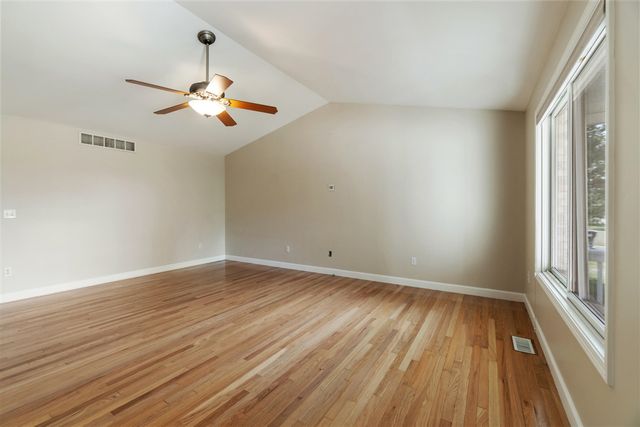 125 W Princess Drive, Brooklyn, MI 49230