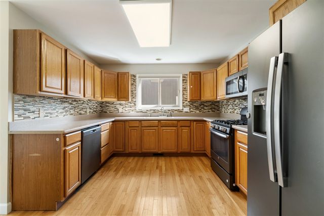 125 W Princess Drive, Brooklyn, MI 49230