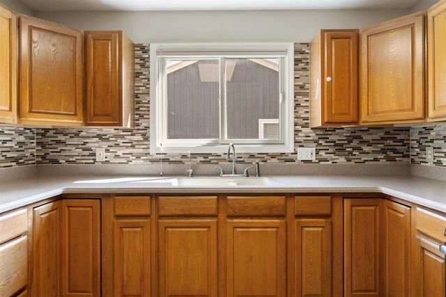 125 W Princess Drive, Brooklyn, MI 49230