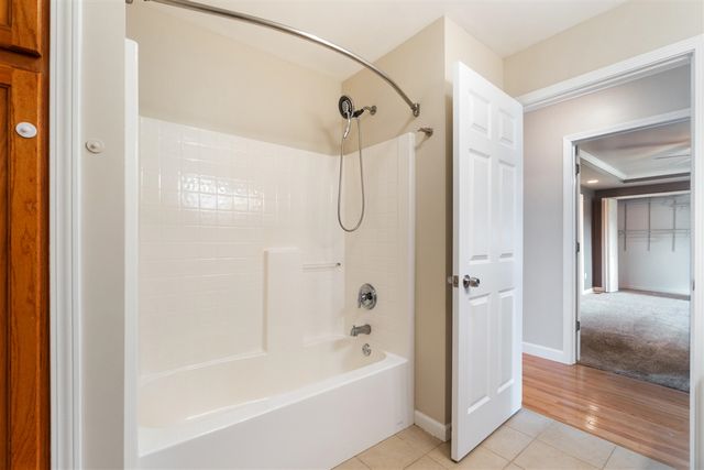 125 W Princess Drive, Brooklyn, MI 49230