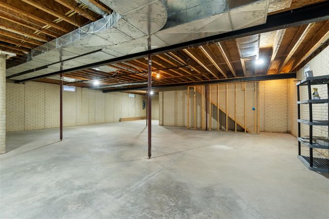 125 W Princess Drive, Brooklyn, MI 49230