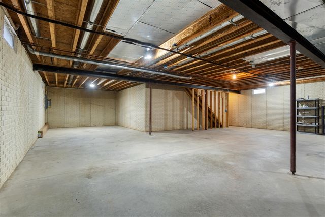 125 W Princess Drive, Brooklyn, MI 49230