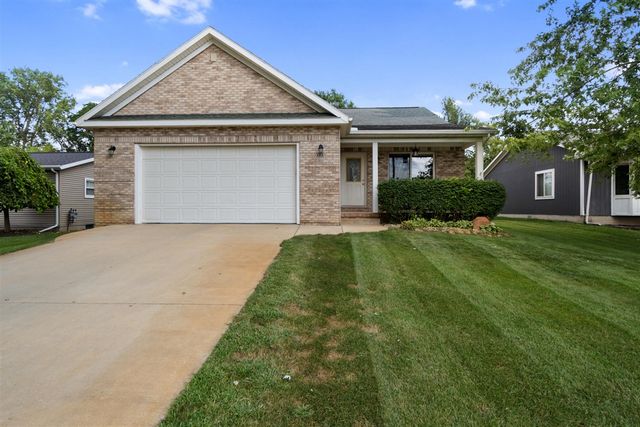 125 W Princess Drive, Brooklyn, MI 49230