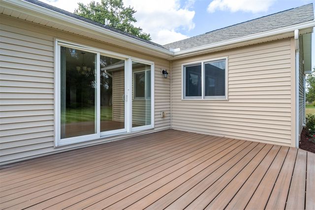 125 W Princess Drive, Brooklyn, MI 49230