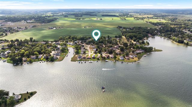 125 W Princess Drive, Brooklyn, MI 49230