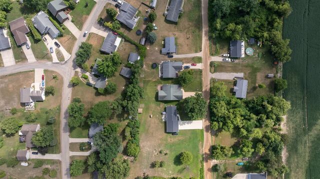 125 W Princess Drive, Brooklyn, MI 49230