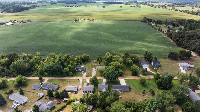 125 W Princess Drive, Brooklyn, MI 49230