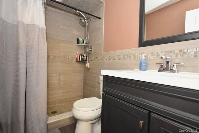 70 Grantwood Avenue, Staten Island, NY 10312