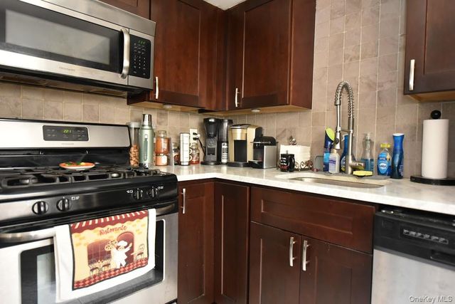 70 Grantwood Avenue, Staten Island, NY 10312