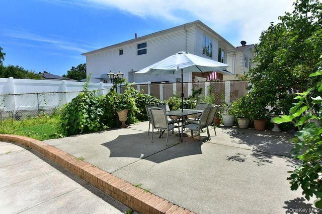 70 Grantwood Avenue, Staten Island, NY 10312