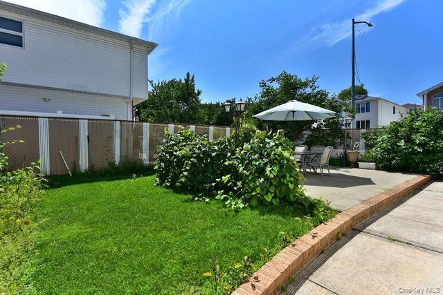 70 Grantwood Avenue, Staten Island, NY 10312