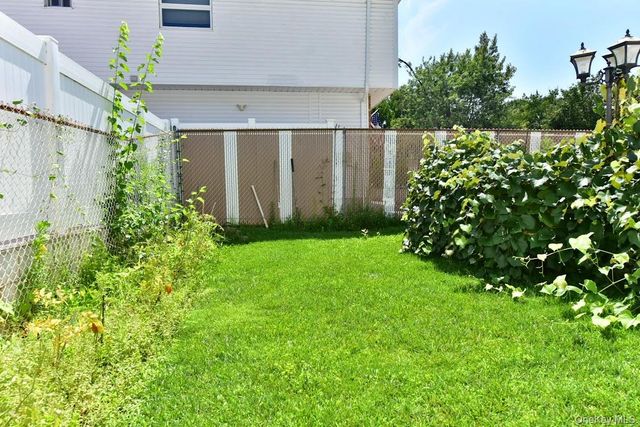 70 Grantwood Avenue, Staten Island, NY 10312