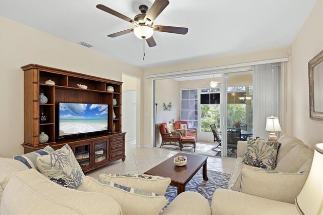 2438 MAGNOLIA CIRCLE, North Port, FL 34289