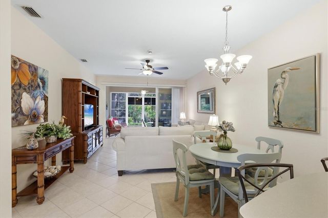 2438 MAGNOLIA CIRCLE, North Port, FL 34289