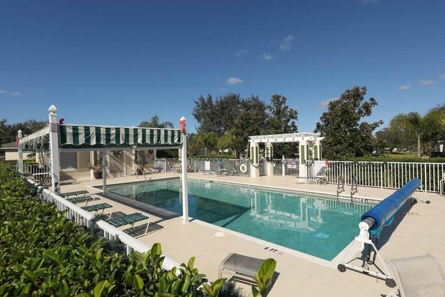 2438 MAGNOLIA CIRCLE, North Port, FL 34289