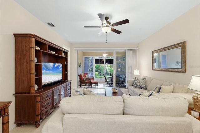 2438 MAGNOLIA CIRCLE, North Port, FL 34289