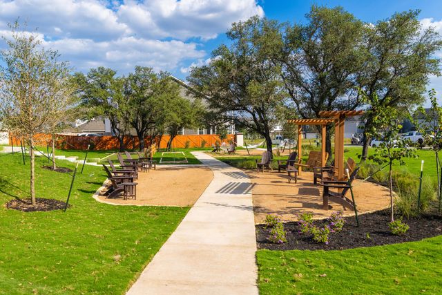 124 Barret DR, Liberty Hill, TX 78642