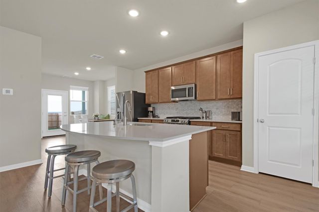 124 Barret DR, Liberty Hill, TX 78642