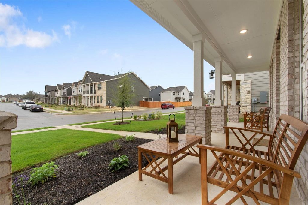 124 Barret DR, Liberty Hill, TX 78642