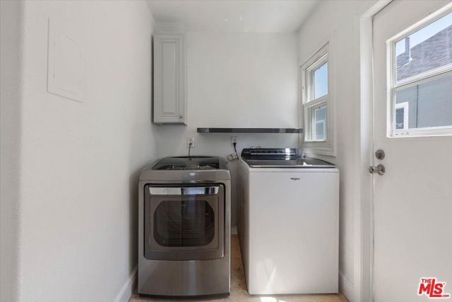 2137 W 84th Place, Los Angeles, CA 90047