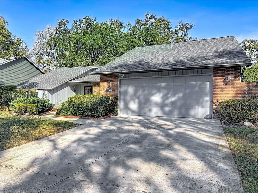 Image 5 of property listing at 34481 CEDARFIELD DRIVE, Dade City, FL 33523