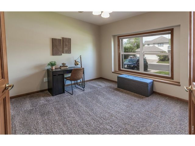 6100 Pheasant Ct, Fort Collins, CO 80525
