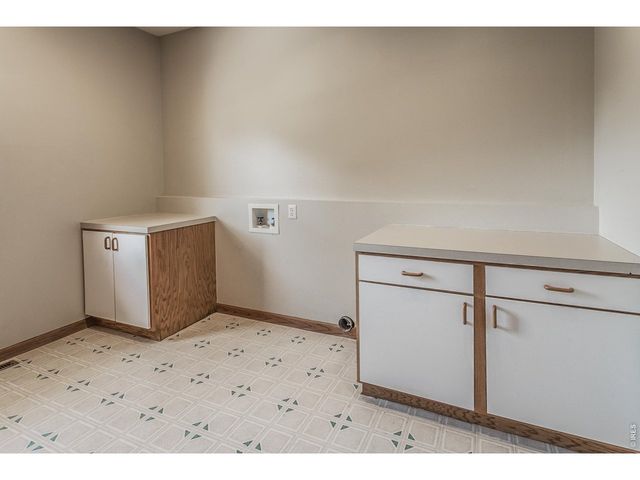 6100 Pheasant Ct, Fort Collins, CO 80525